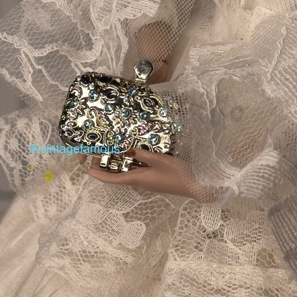 Integrity Fashion Doll Silver Metal Clutch Purse Blue Toys Poeme D'Amour Vanessa - Picture 2 of 4